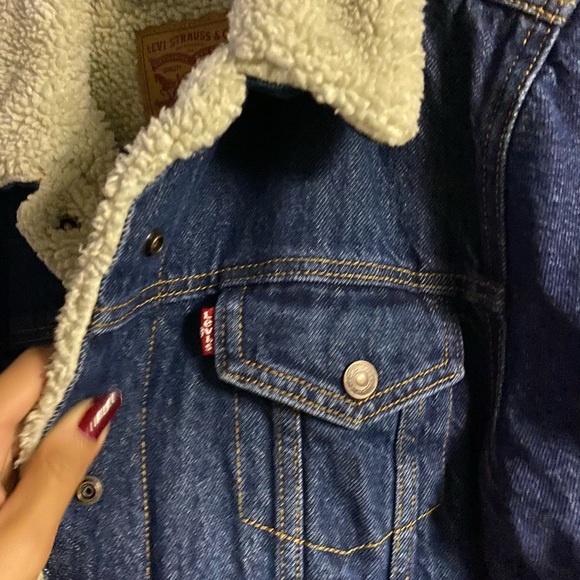 Levi’s denim Sherpa jacket - Picture 2 of 3